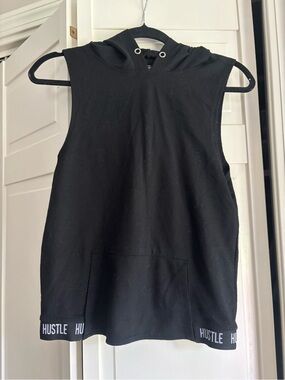 Hustler Hollywood Black Sleeveless Hoodie Tank with 'HUSTLE' Hem Trim